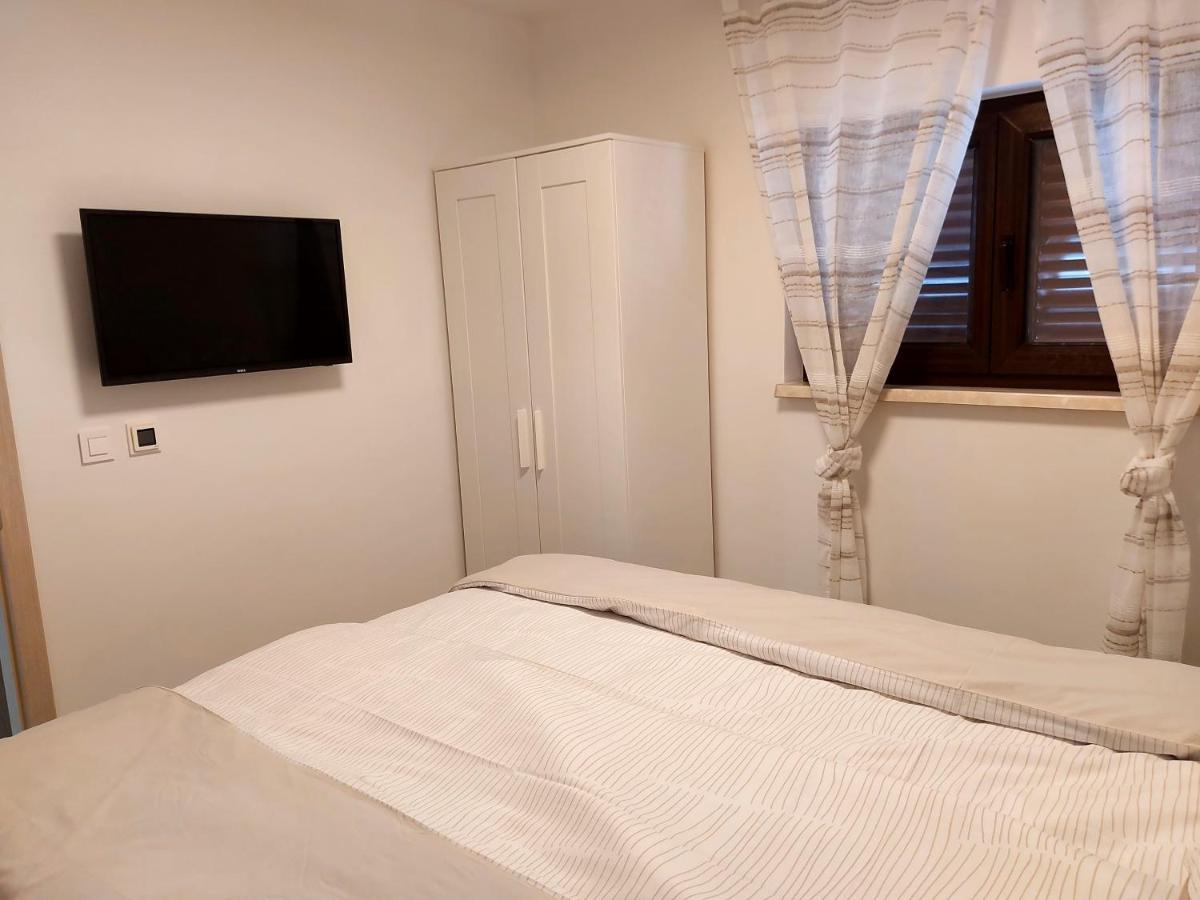 Apartman S Dvije Spavace Sobe Porec Esterno foto
