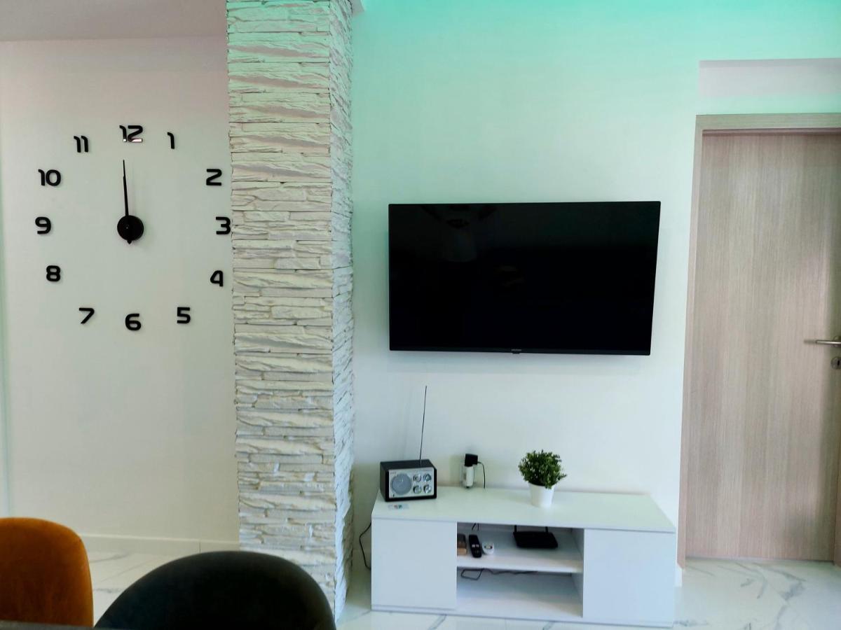 Apartman S Dvije Spavace Sobe Porec Esterno foto
